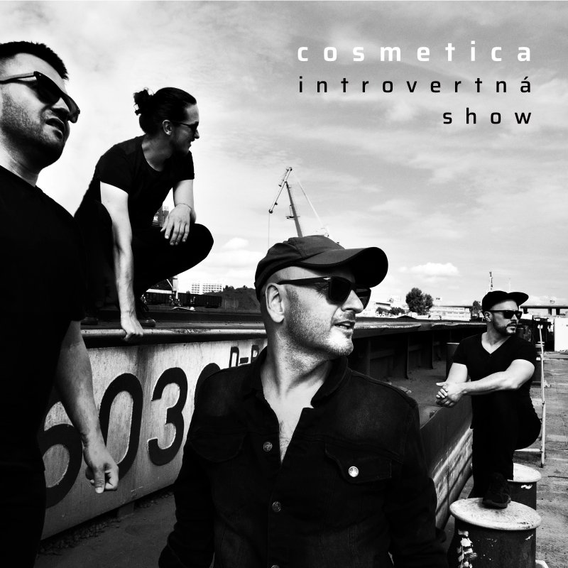 Album: Introvertná show